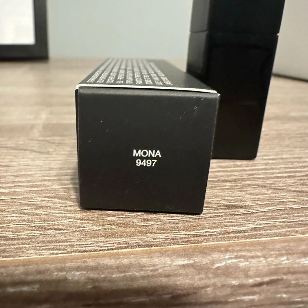 NARS Audacious Lipstick - Mona